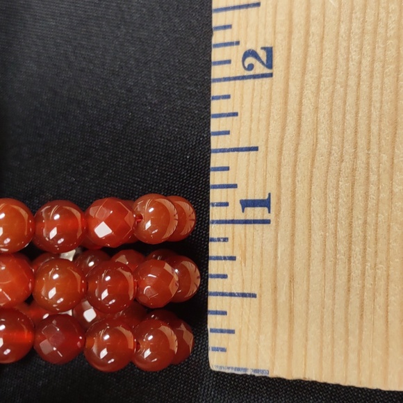 Red Carnelian Stone Stretch Bracelet - Picture 5 of 6